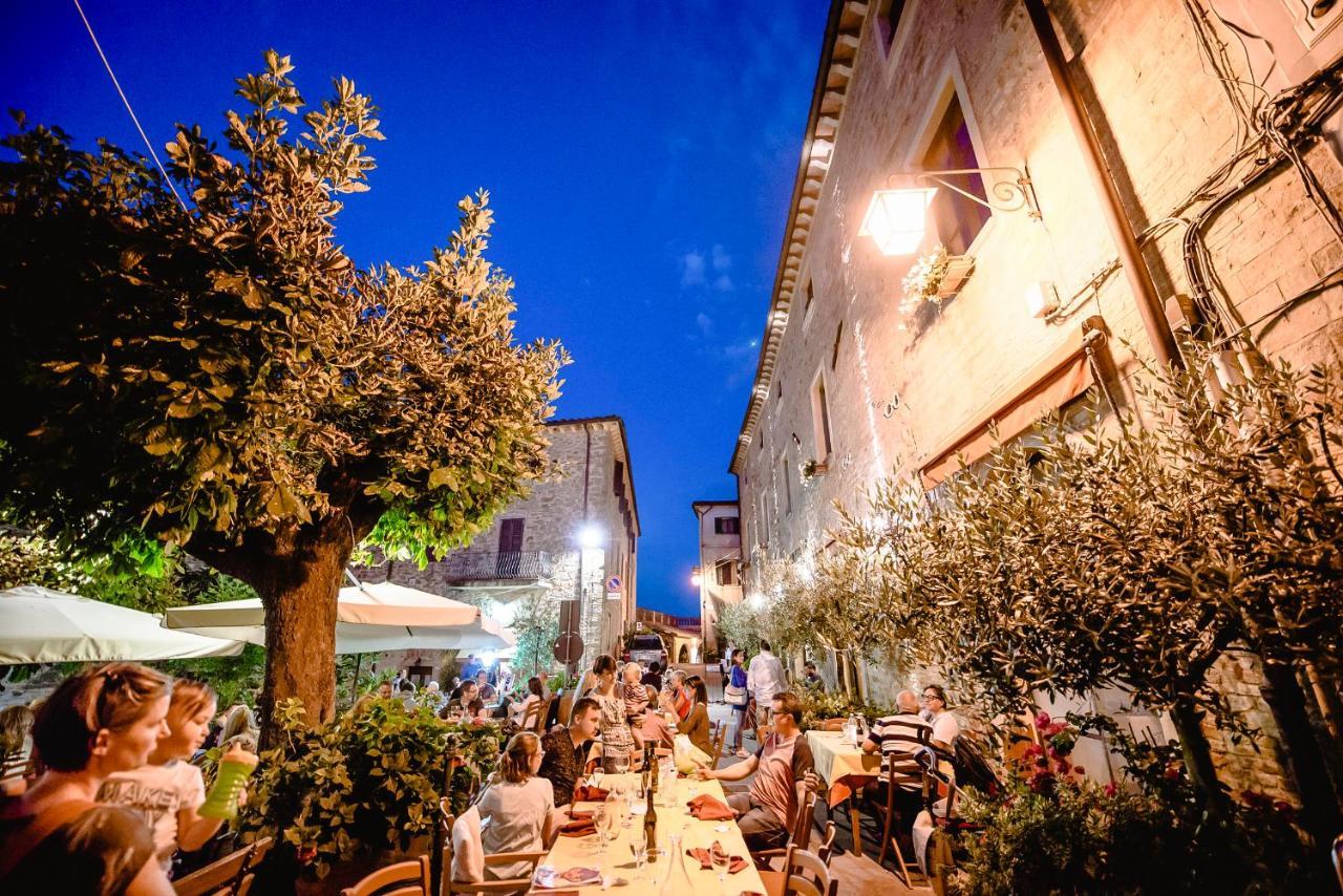 Le Vecchie Cantine Chianni Luaran gambar