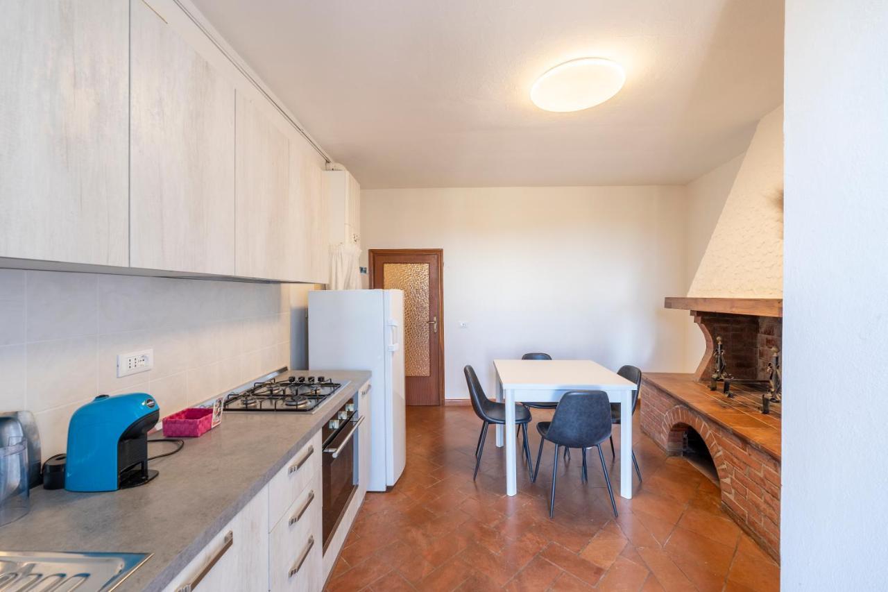 Le Vecchie Cantine Chianni Luaran gambar